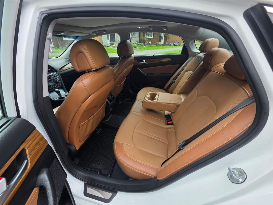 Sonata rear seats with clean tan leather